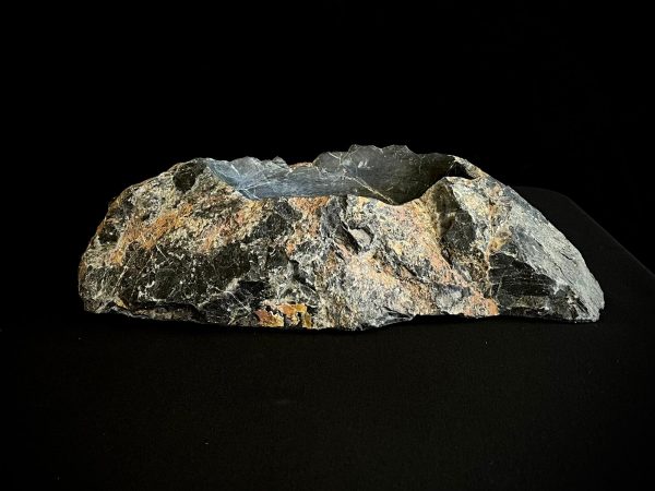 62141 POCILLO DE CUARCITA NEGRA TALLADO A MANO I
