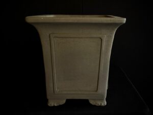 MACETA MATSHUSITA REIHO CUADRADA SIN ESMALTAR